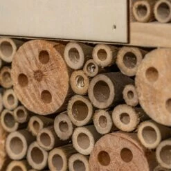 Insektenhotel Mit Spitzdach Aufhängung Ganzjährig Bewohnbar Holz -Gartenbedarf Geschäft 10038022 yy 0004 logo